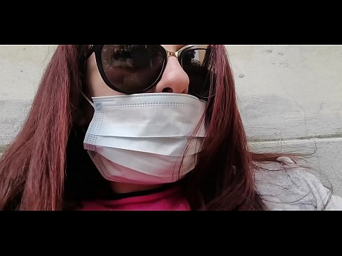 ❤️ Nicoletta hevner seg på naboen og tisser i garasjen hans (Special Covid19 Italian Quarantine) ️ Jævla video hos oss ️❤