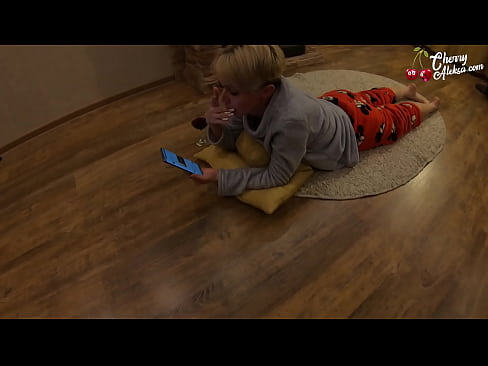 ❤️ Crazy blonde suger stor pikk suger og spretter på den - analsex ️ Jævla video hos oss ️❤